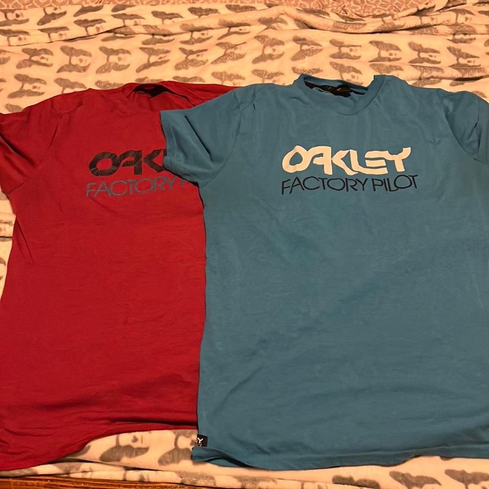 Oakley factory pilot shirt lot